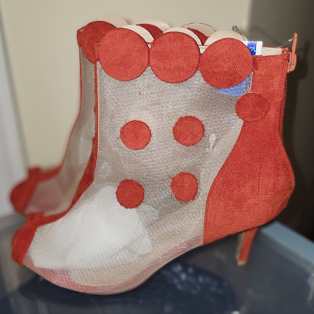 Epecially Yours Boutique Elegant Red Mesh Ankle Boots 10 New - Picture 5 of 9
